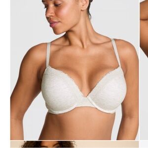 Victoria’s Secret bra